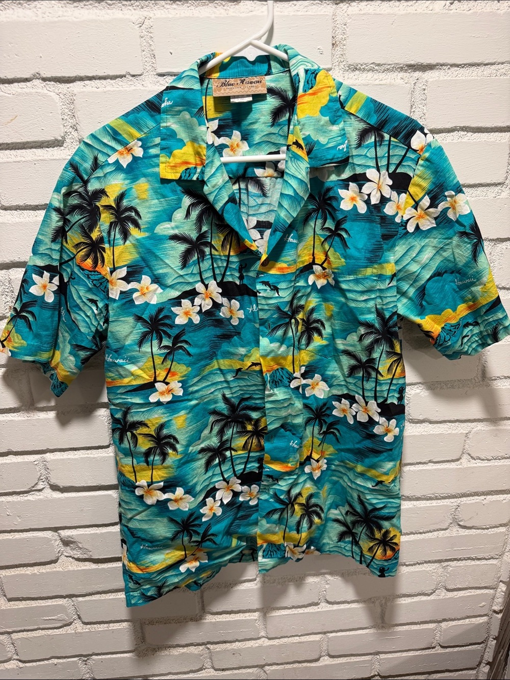 MADE IN HAWAII!!! Blue Aloha Floral Hawaiian Button-Down Shirt